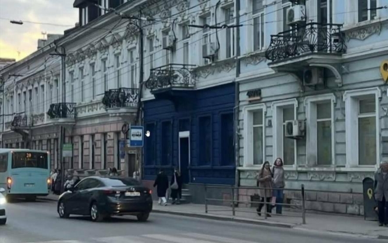 "Це ще не фінал": підприємці пояснили скандальне фарбування будівлі у центрі Тернополя (відео)