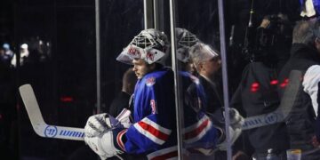 НХЛ: Оттава взяла гору над Рейнджерс