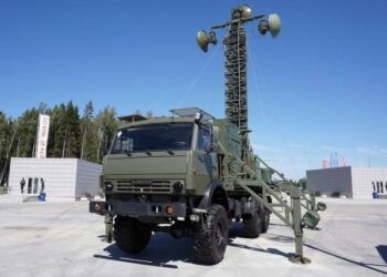 На окупованій Луганщині українські дрони знищили рідкісну російську станцію зв’язку Р-416Г-МС, – ВІДЕО