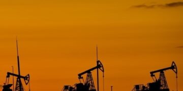 Ірак зупинив видобуток нафти на родовищах іноземних компаній – ЗМІ