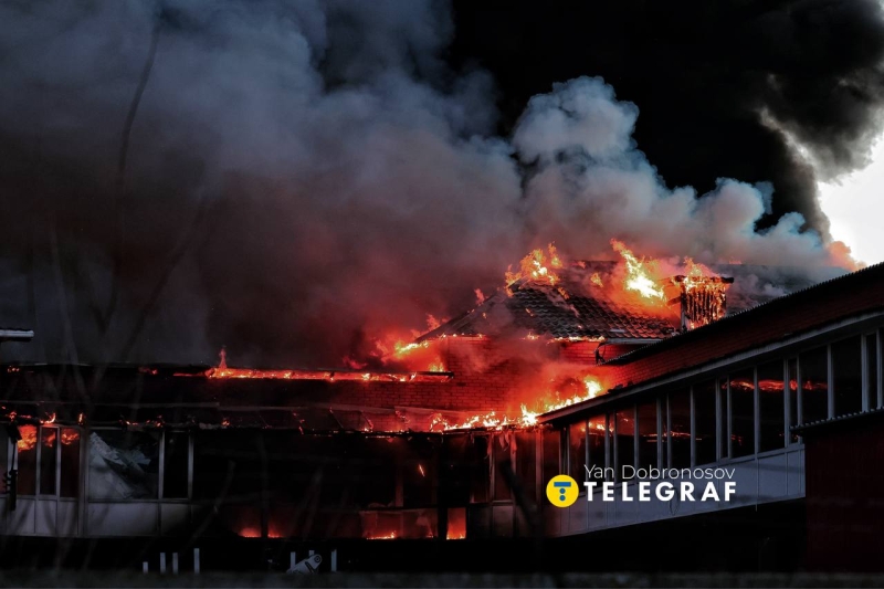 З'явилися кадри з наслідками удару по Броварах