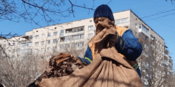 Мешканців одного з міст на Прикарпатті запрошують допомогти прибрати місто до Великодня