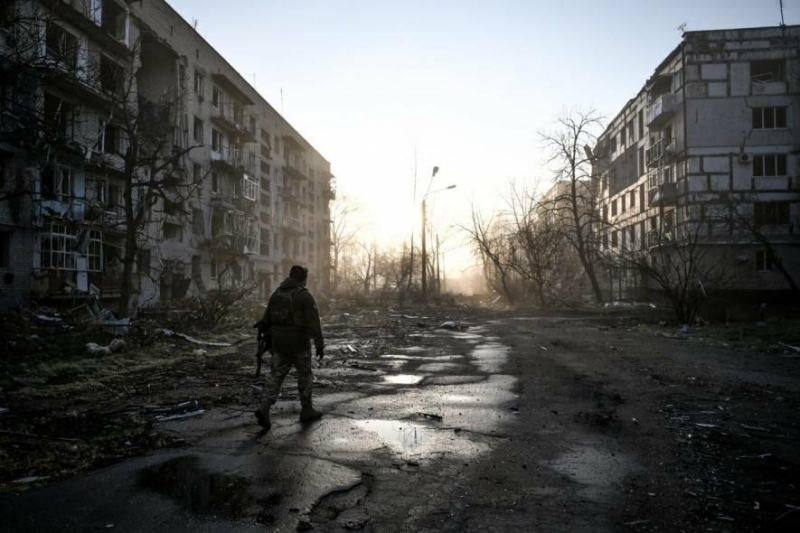 &laquo;Головне почути дрон раніше, ніж він тебе побачить&raquo;: як у зруйнованому Оріхові живуть люди, - ФОТОРЕПОРТАЖ