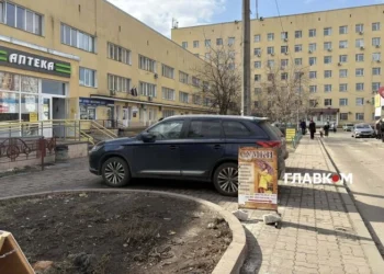 Рік після знесення МАФів. Що відбувається біля метро «Мінська» (фото)