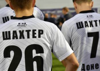 «Це спроба легалізації окупації через спорт»: вболівальники звернулися до Андрія Шевченка через клони «Шахтаря» та «Зорі» на ТОТ