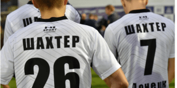 «Це спроба легалізації окупації через спорт»: вболівальники звернулися до Андрія Шевченка через клони «Шахтаря» та «Зорі» на ТОТ