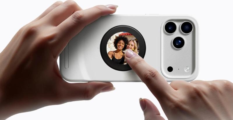 Ваші селфі не будуть колишніми: для iPhone 17 Pro/Pro Max вийшов унікальний чохол із заднім AMOLED-дисплеєм