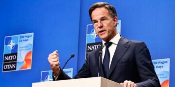 Рютте: США не припинили військову підтримку України