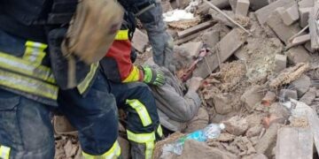 Внаслідок ворожих обстрілів на території Запоріжжя та передмістя виникло п’ять пожеж, зруйновано житлові будинки