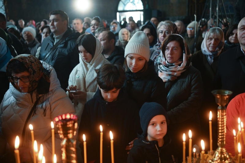 Історична подія у Лаврі: Епіфаній уперше звершив молитву у храмі над Ближніми печерами