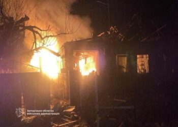 Ворог атакував дронами Запоріжжя: є потерпілі, виникли пожежі, – голова ЗОВА