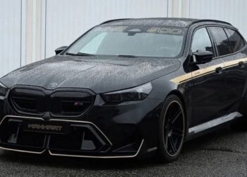 Із характеристиками суперкара: представлено найшвидший універсал BMW (ФОТО)