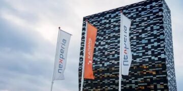 Китай попередив про ризик нової кризи чипів для автопрому