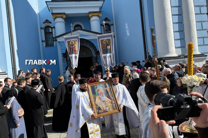 Україна попрощалася з Патріархом Філаретом. Церемонія поховання