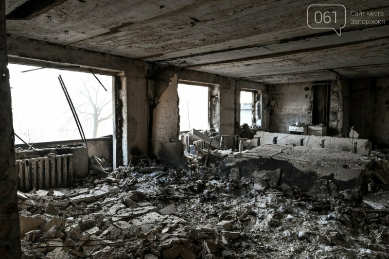 &laquo;Головне почути дрон раніше, ніж він тебе побачить&raquo;: як у зруйнованому Оріхові живуть люди, - ФОТОРЕПОРТАЖ