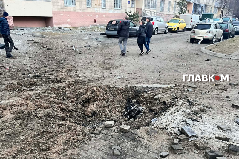 З'явилися кадри з наслідками удару по Броварах