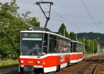 У Харкові обмежують кількість трамваїв на маршрутах: дефіцит електроенергії