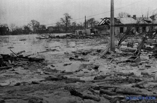 65-ті роковини Куренівської трагедії: як радянська влада намагалася приховати загибель сотень киян