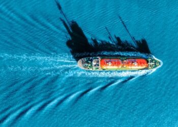 Покупці СПГ масово переорієнтовуються з Катару на США