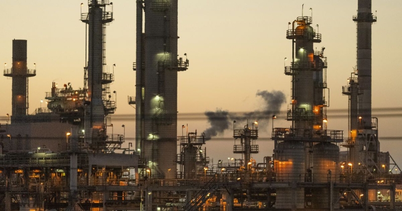 США намагаються впоратися з кризою на ринку енергоносіїв за допомогою іранської нафти, &mdash; ЗМІ