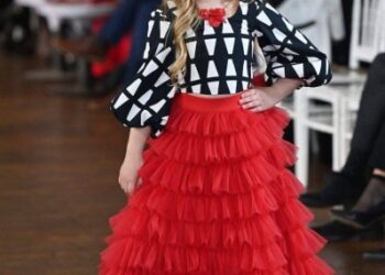 Юна дніпрянка підкорила Париж