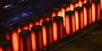 На АрселорМіттал Кривий Ріг припинив роботу один з головних цехів: тисячі робітників можуть опинитися «на вулиці»