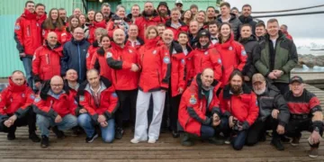 На станції “Академік Вернадський” завершилася перезмінка річних команд