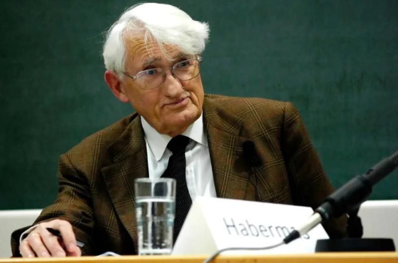 Не стало німецького філософа й соціолога Юргена Габермаса. Йому було 96
