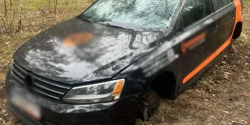 Розібрали на запчастини: двоє студентів затримано за викрадення авто з прокатного сервісу