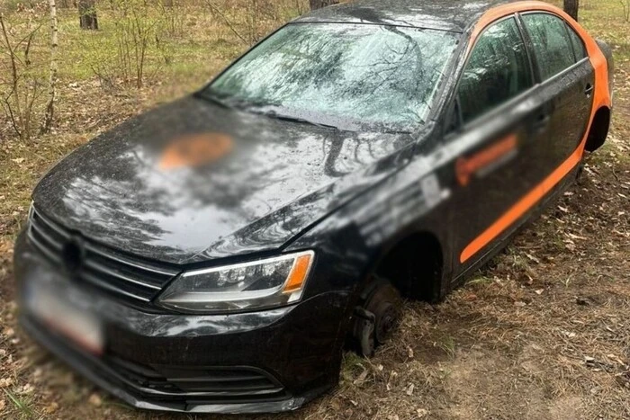 Розібрали на запчастини: двоє студентів затримано за викрадення авто з прокатного сервісу