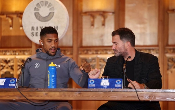 Команда Джошуа планує проміжний поєдинок перед Ф&rsquo;юрі