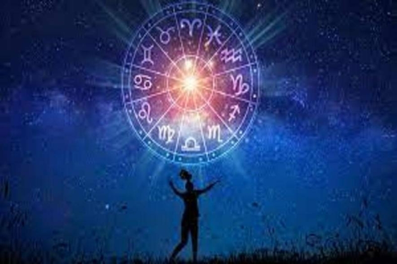 "Їх чекають щедрі дари від Всесвіту": ці 3 знаки Зодіаку на порозі успіху та грошових надбань