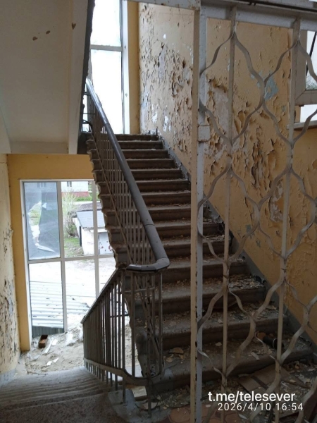 &laquo;Стоїть розграбований&raquo;: Казанський показав занедбаний ТЦ у Сіверськодонецьку, - ФОТО