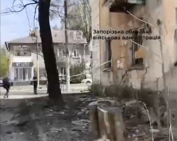 Ворог вдарив БПЛА по Запоріжжю: пошкоджено зупинку транспорту