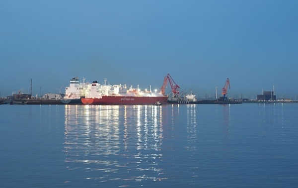 Китай збагачується на перепродажі газу з РФ - ЗМІ