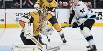 НХЛ: Вегас не втримався проти Юти