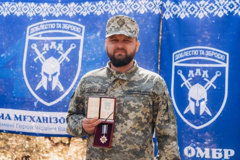 "Героїзм і самовідданість": воїна з Тернопільщини Богдана Іваненка нагородили орденом "За мужність"