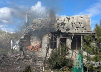 Поліція евакуювала з Оріхова двох людей