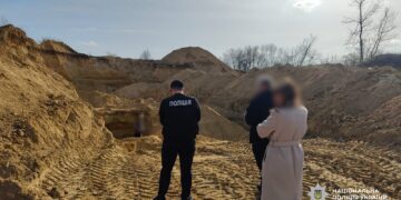 Незаконний видобуток піску викрили в Одеській області