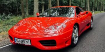 Найдешевшу Ferrari в Україні тепер пропонують у Луцьку: скільки коштує вживаний суперкар (ФОТО)