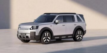 Відродили у зміненому форматі: Land Rover показав новий позашляховик Freelander (ФОТО)