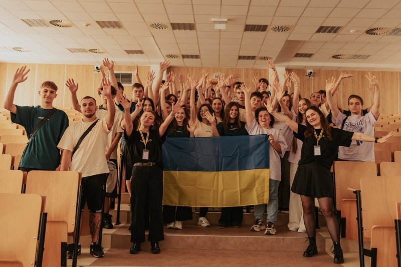 Вибір ВНЗ у Запоріжжі: навчання в Україні та за кордоном