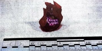 Цукерки, кросівки і гель для душу: як на Франківщині ховали наркотики (ФОТО)