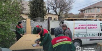 У двох районах Запоріжжя виявлено пошкодження 30 будинків після ворожих атак