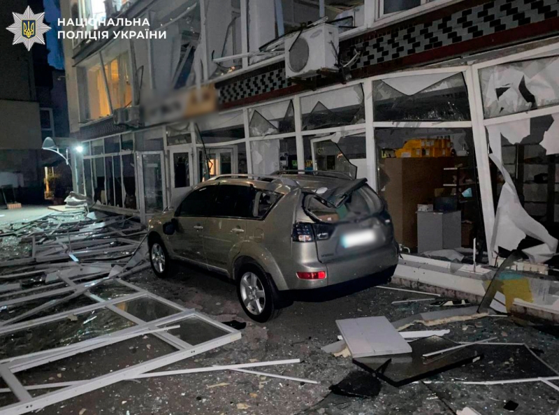Обстріл столиці 16 квітня: поліція оприлюднила кадри з місць влучань