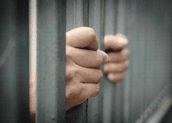 У Хмельницькому засудили 31-річного чоловіка за збут психотропів