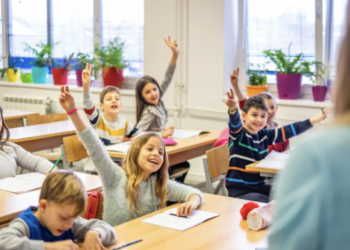 Облік дітей по-новому: навіщо додавати дані батьків школярів та дошкільнят