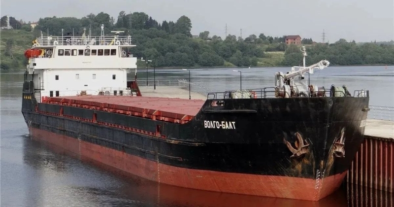 В Азовському морі затонуло судно з пшеницею: окупанти заявили про атаку БпЛА