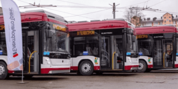 У Франківську шукають водіїв тролейбусів: пропонують безкоштовне навчання і зарплату від 35 тисяч