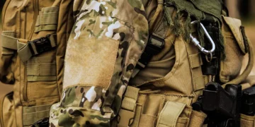 Тактичний чоловічий одяг